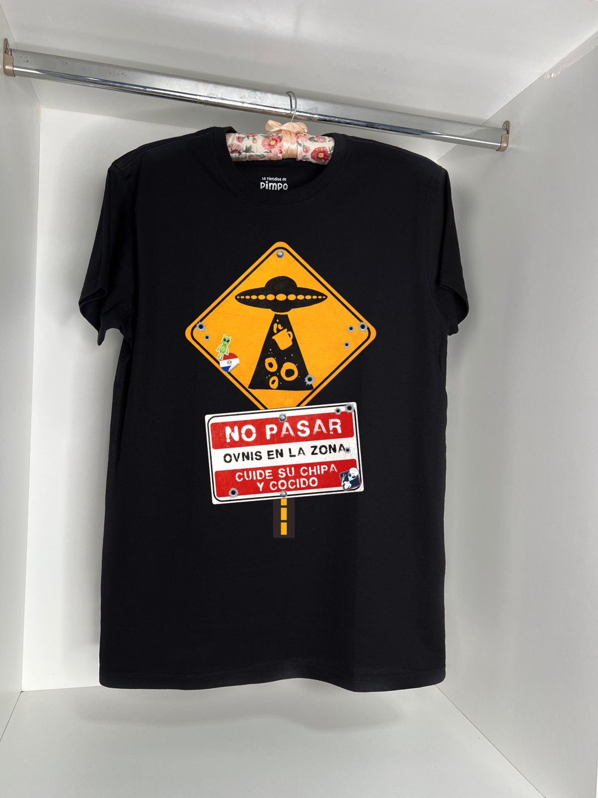 Ovnis en la zona By: @grillo_benitez