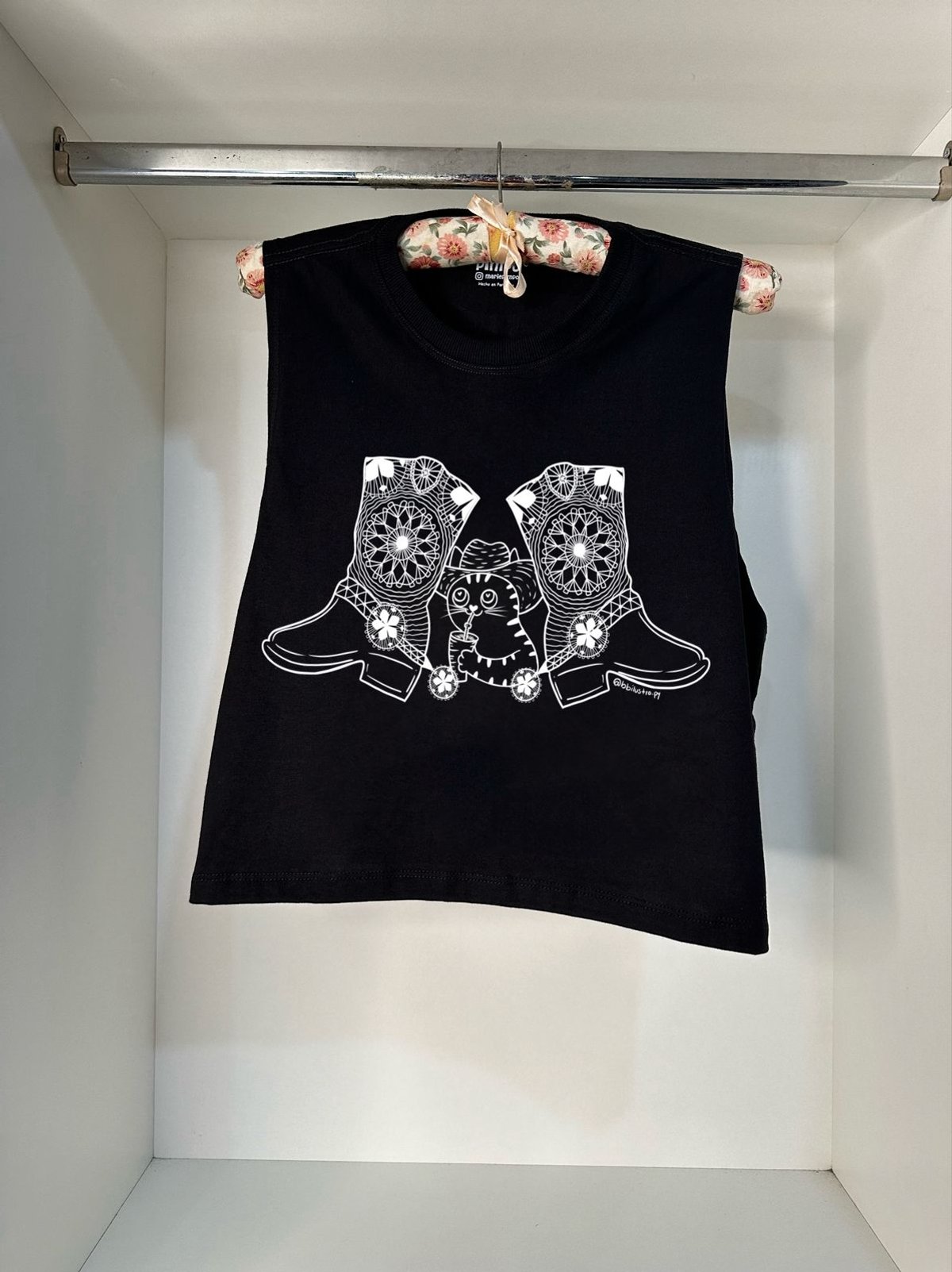 Gato con botas By: @bbilustra.py - 2