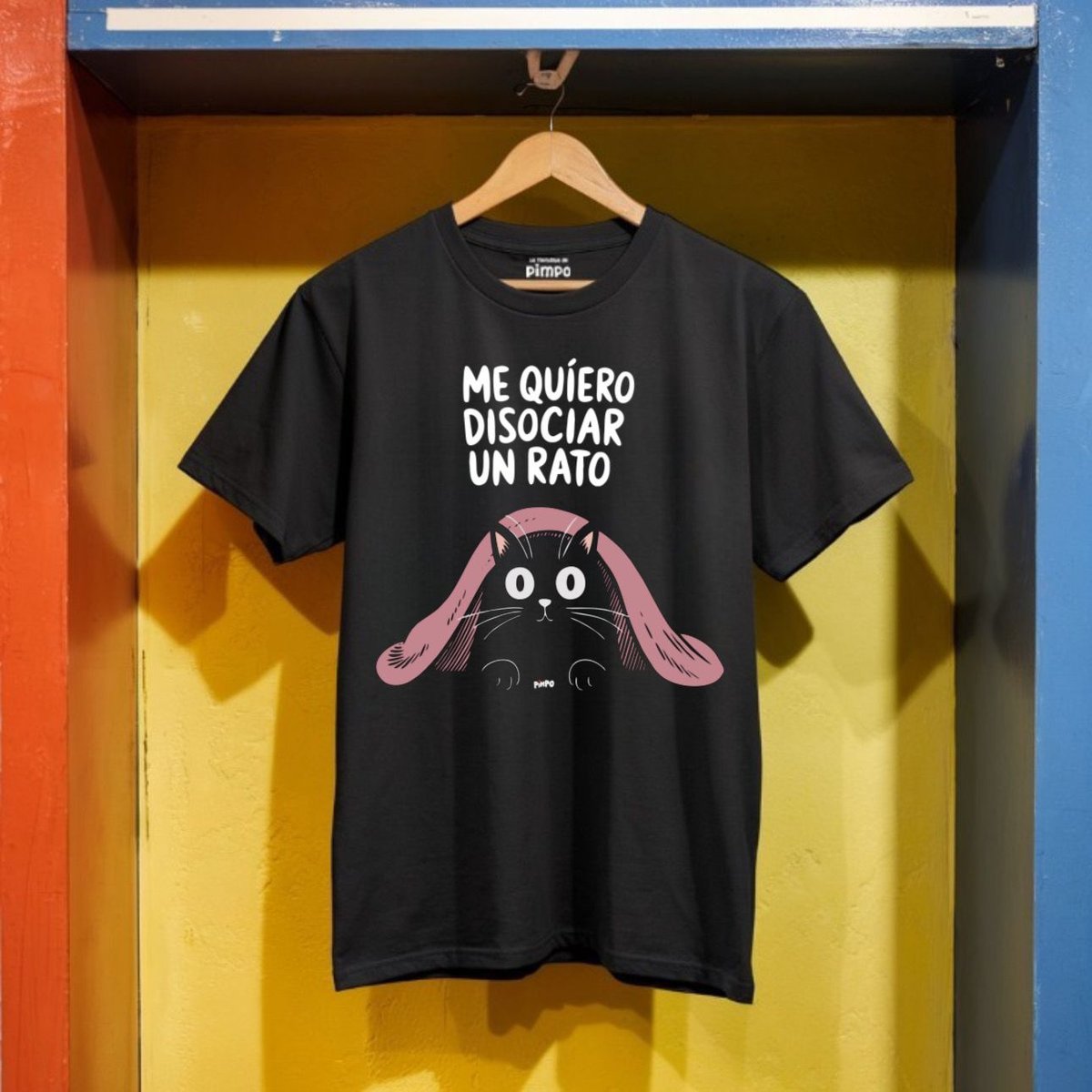 Me quiero disociar un rato  By: @mariepimpo