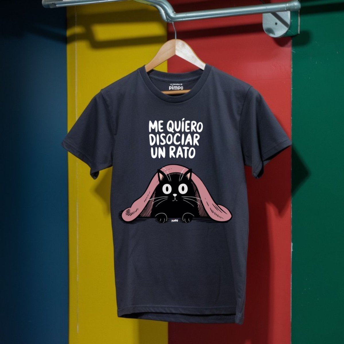 Me quiero disociar un rato  By: @mariepimpo