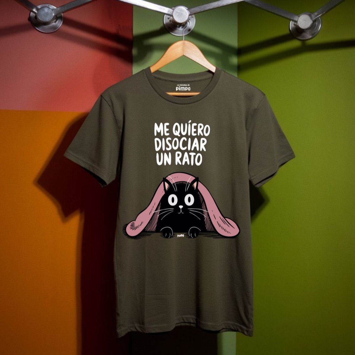 Me quiero disociar un rato  By: @mariepimpo