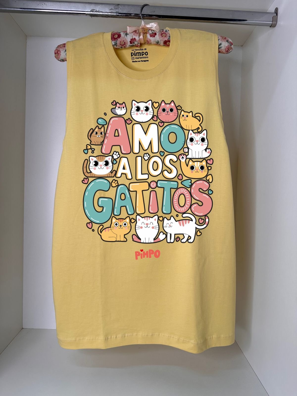 Amo a los gatitos Camisilla By: @mariepimpo 