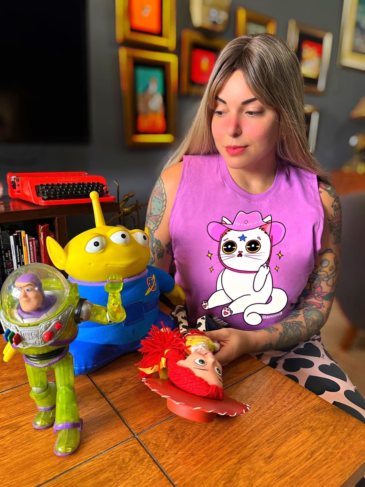 Gatita sombrero By: @bbilustra.py