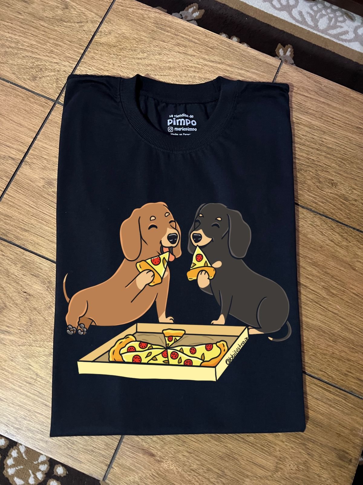 Perritos Pizza By: @bbilustra.py