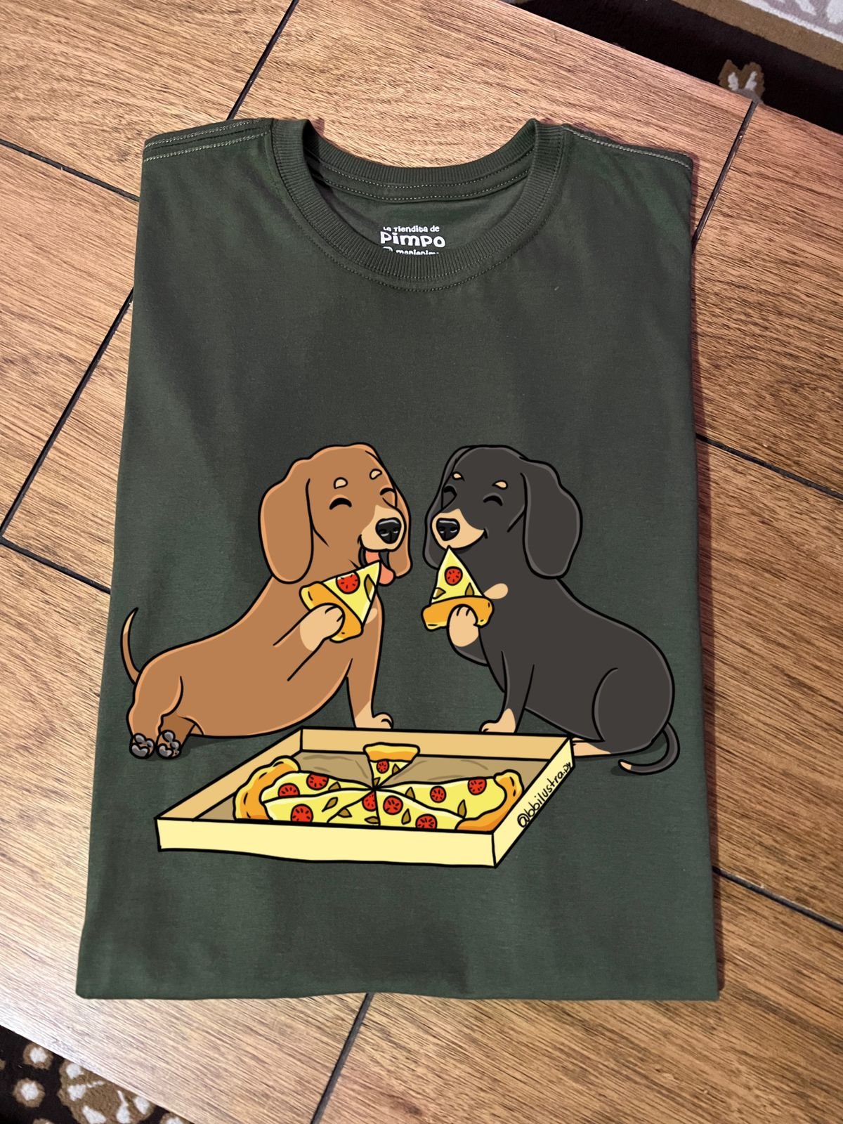 Perritos Pizza By: @bbilustra.py