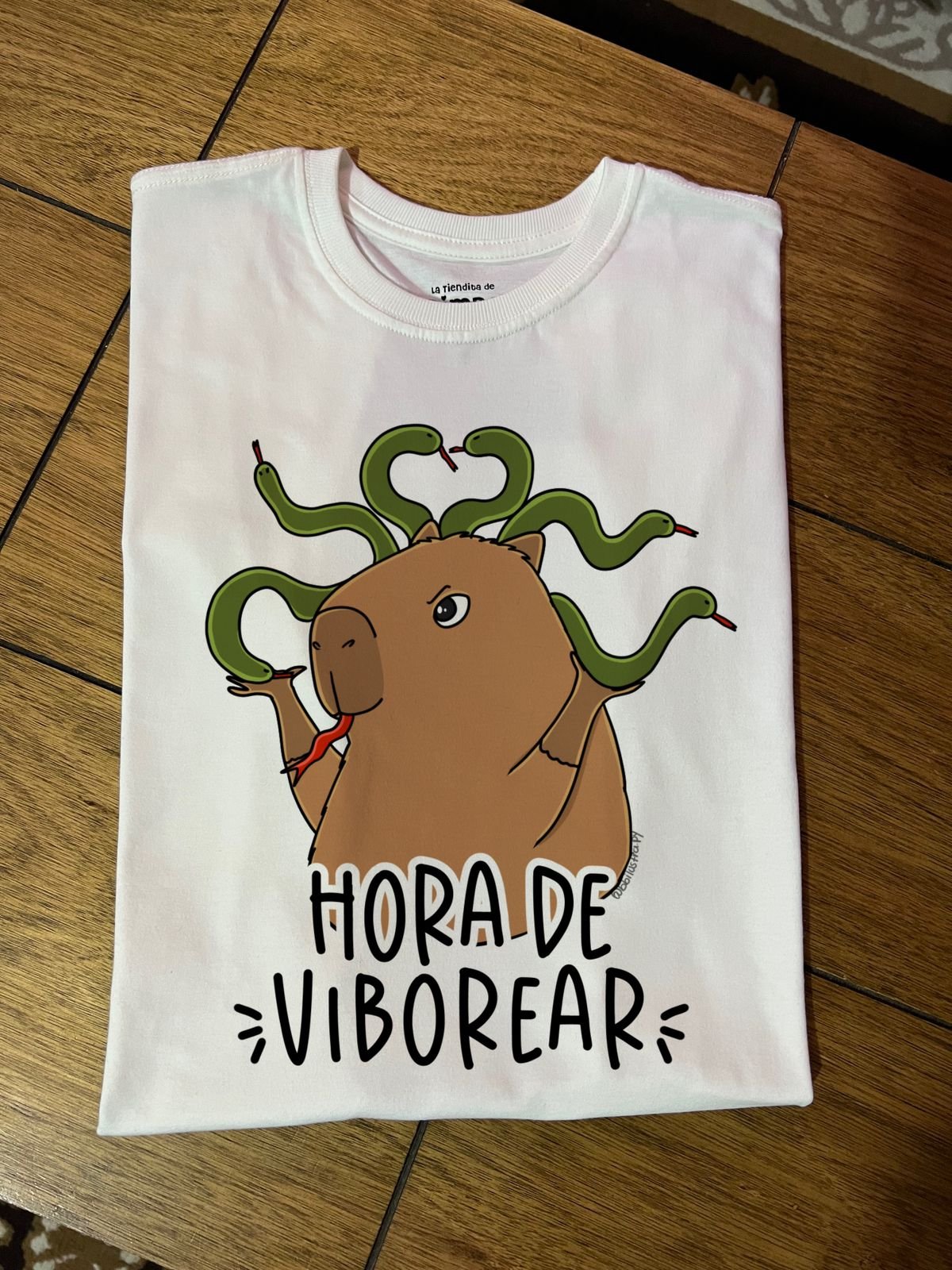 Hora de viborear By: @bbilustra.py