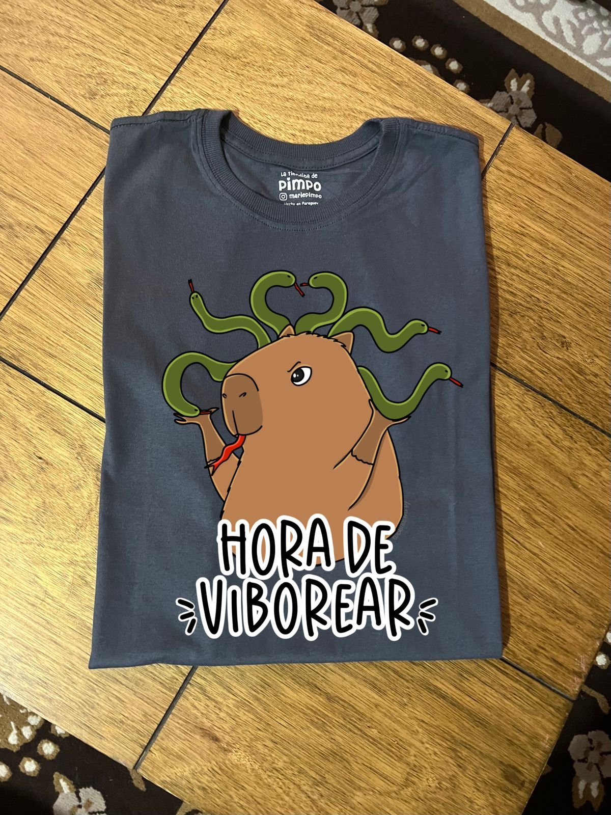 Hora de viborear By: @bbilustra.py