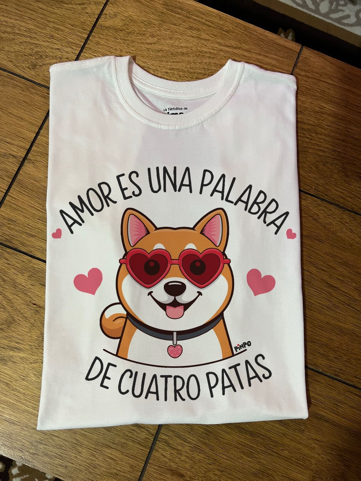 Amor es una palabra de cuatro patas By: @mariepimpo