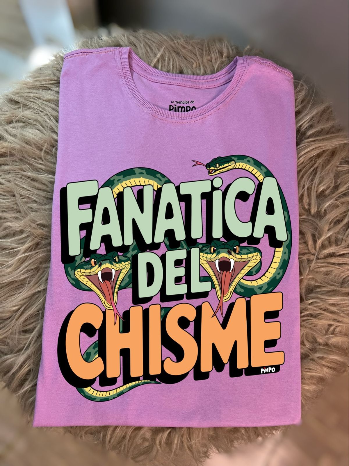 Fanatica del chisme By: @mariepimpo - 3