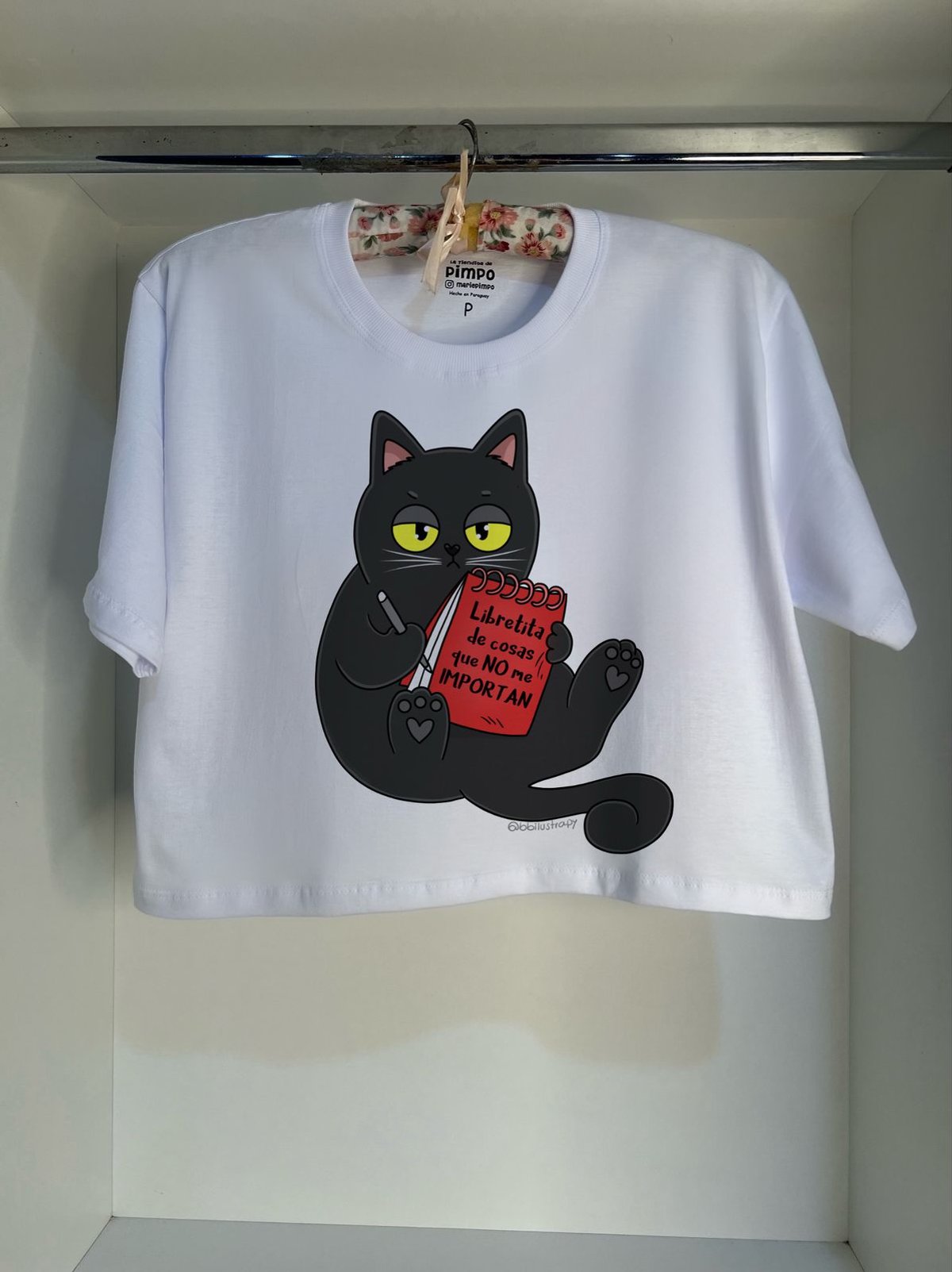 Michi escribiendo By: @bbilustra.py