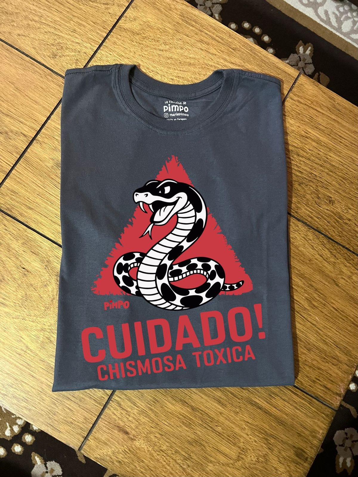 Cuidado! Chismosa Toxica By: @mariepimpo 