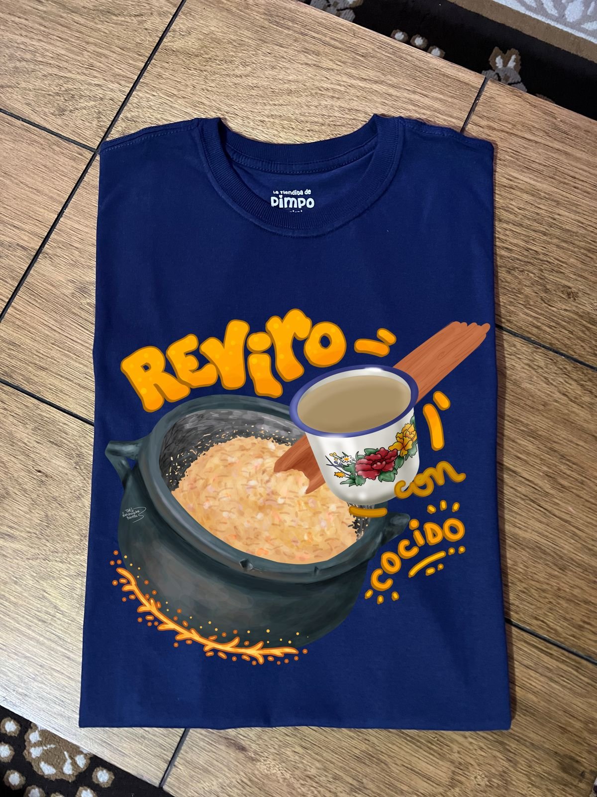 Reviro By: @tatinetchoguine 