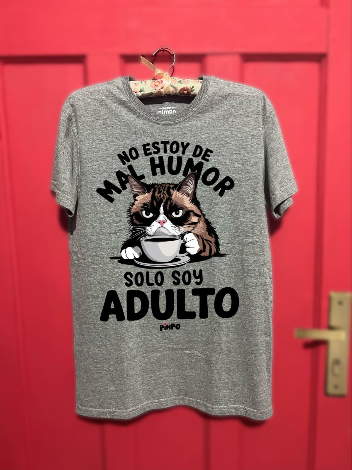 Gato "No estoy de mal humor, solo soy adulto" By: @mariepimpo