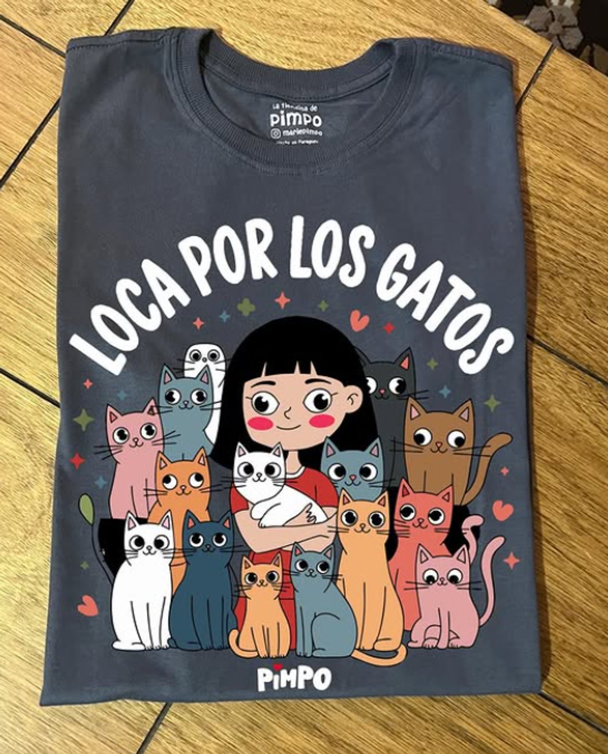 Loca por los gatos By: @mariepimpo