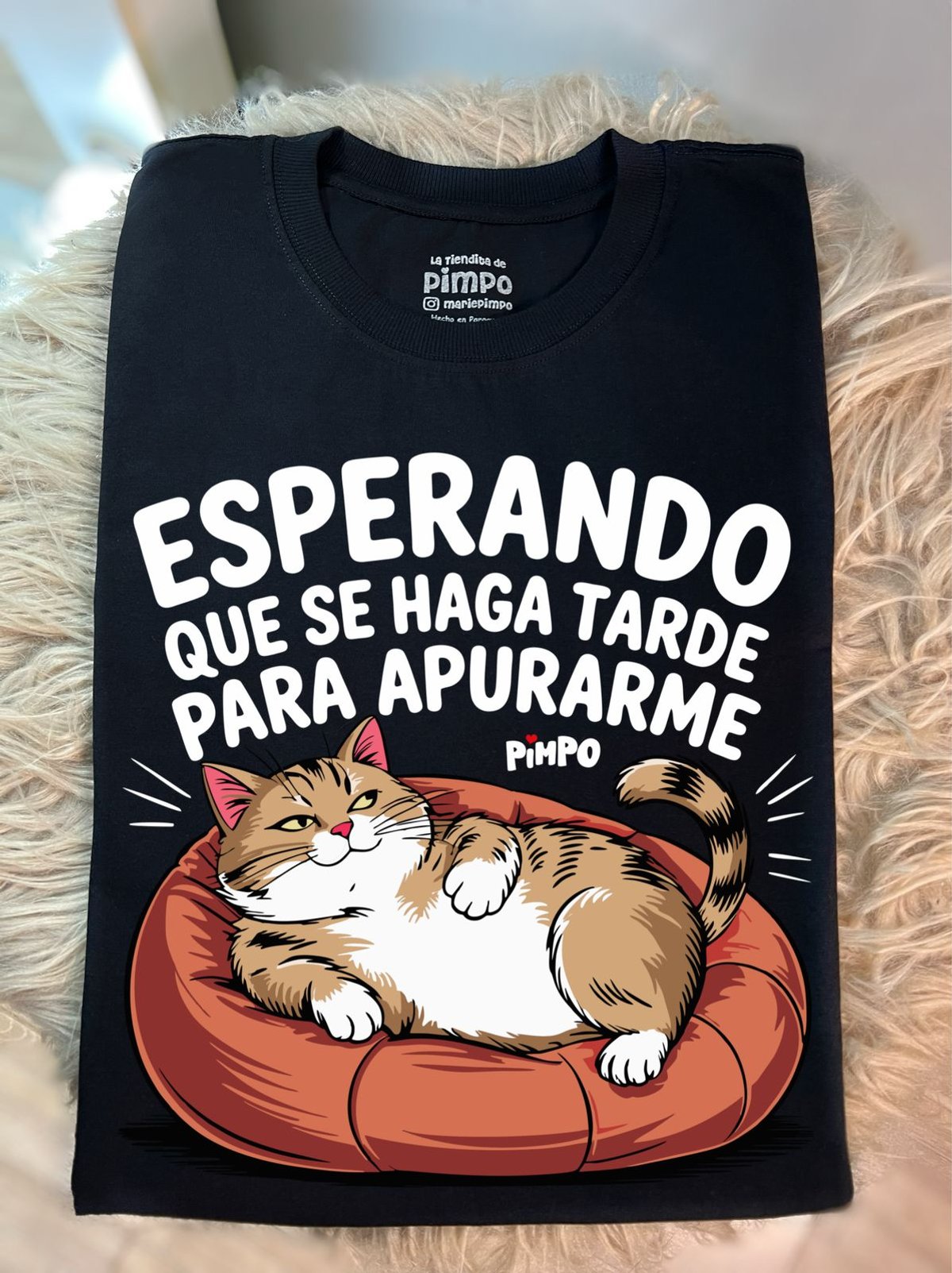 Esperando que se haga tarde para apurarme By: @mariepimpo - 5