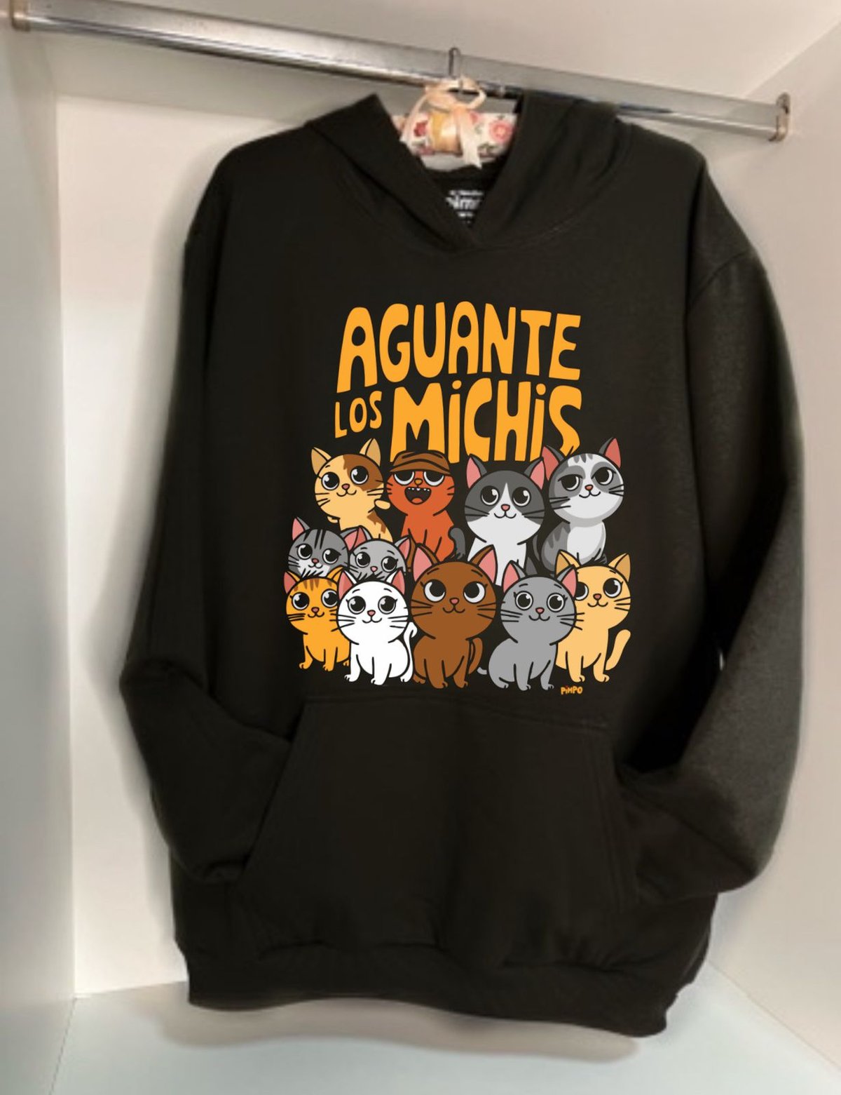 Aguante los Michis By: @mariepimpo