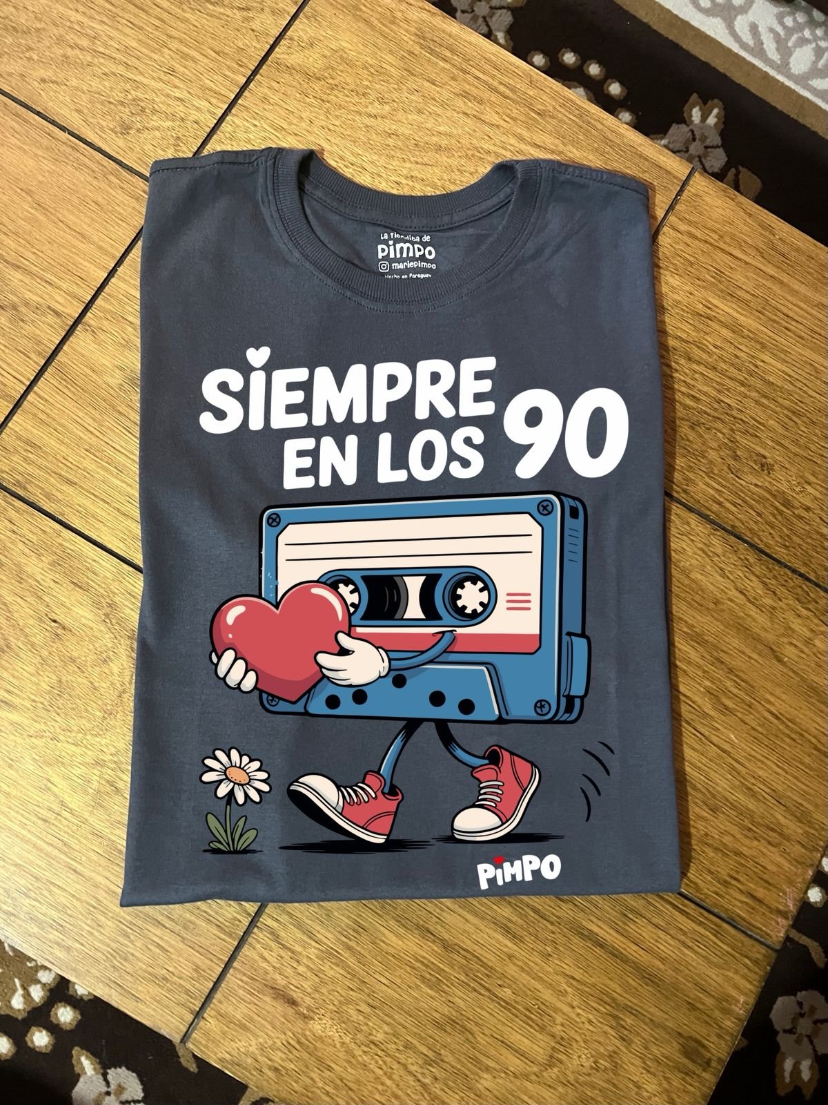 Siempre en los 90 By: @mariepimpo