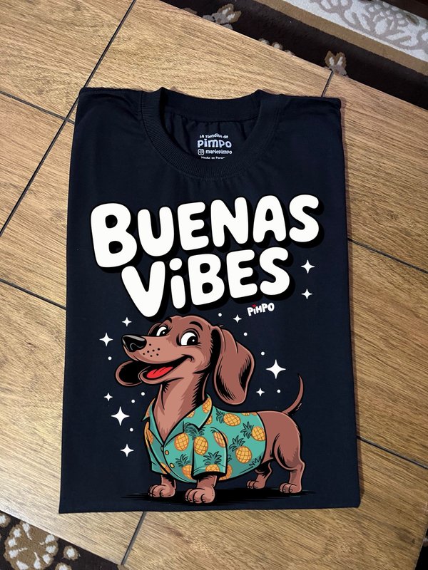 Salchi Buenas Vibes  By: @mariepimpo