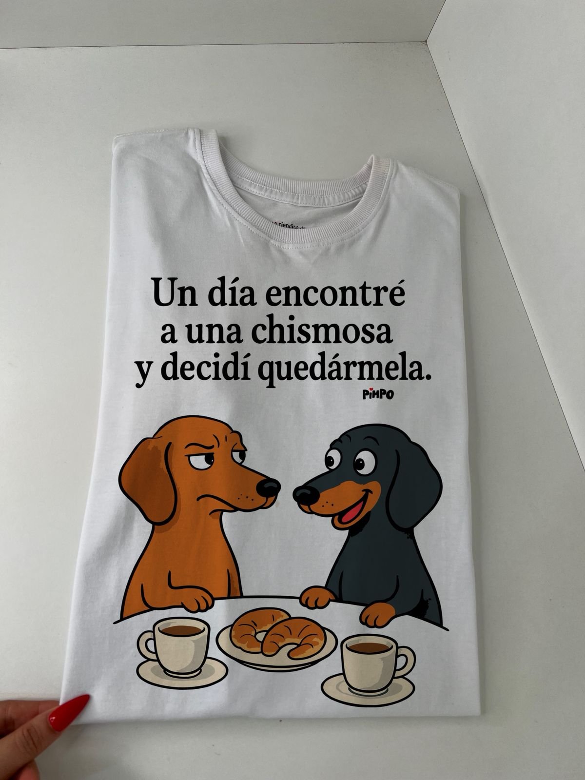 Encontre una chismosa By: @mariepimpo  - 3