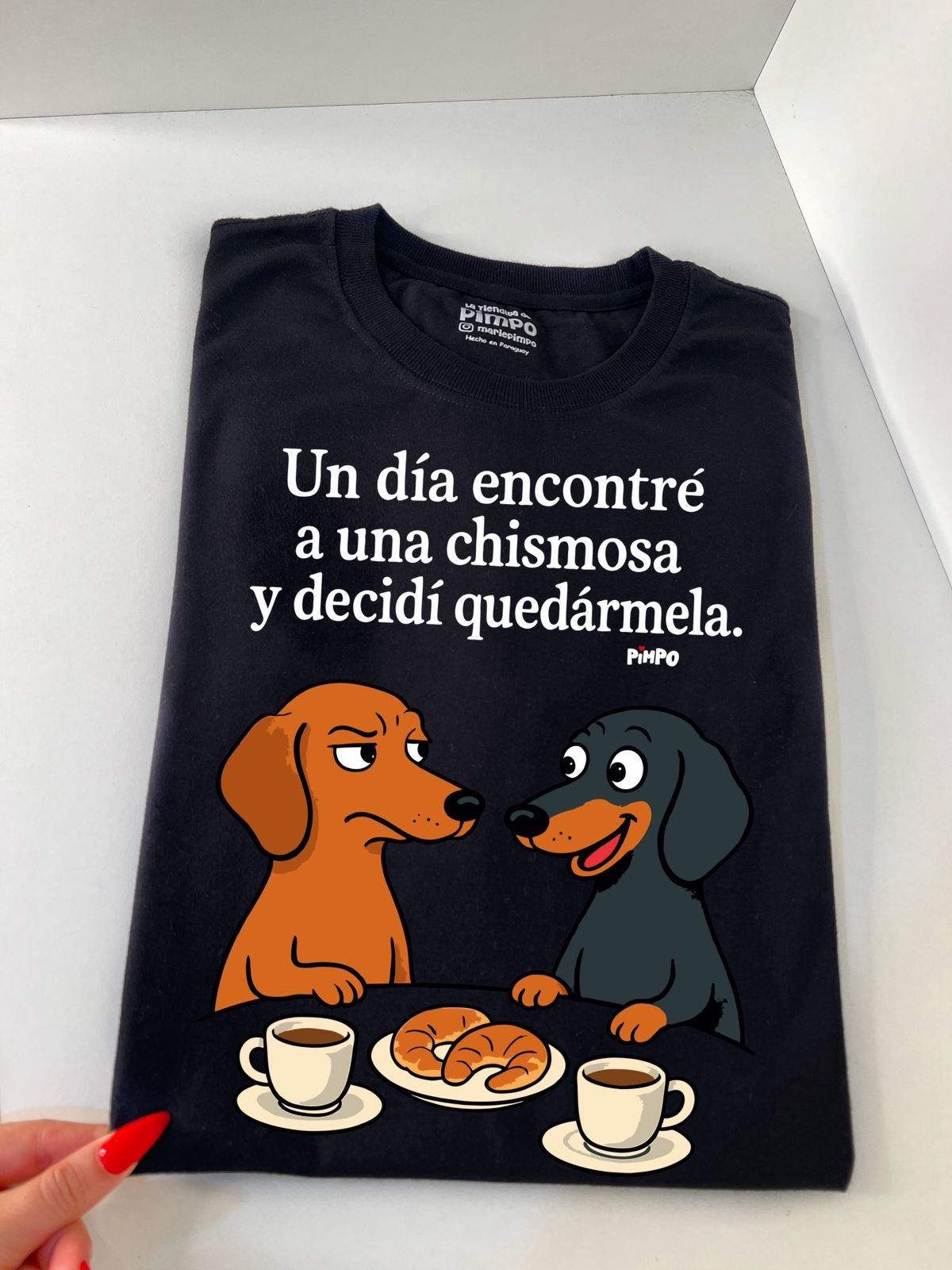 Encontre una chismosa By: @mariepimpo  - 4