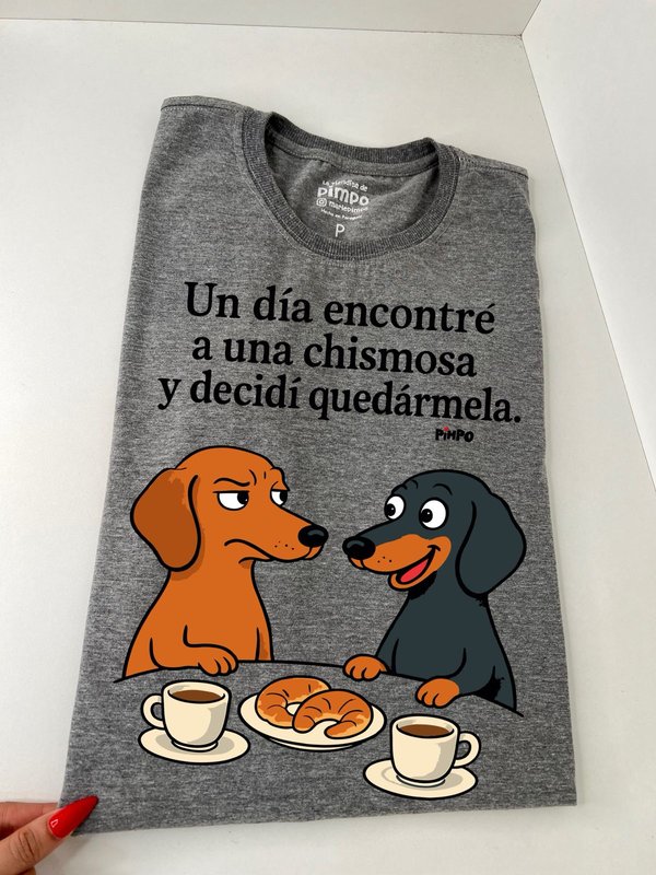 Encontre una chismosa By: @mariepimpo 