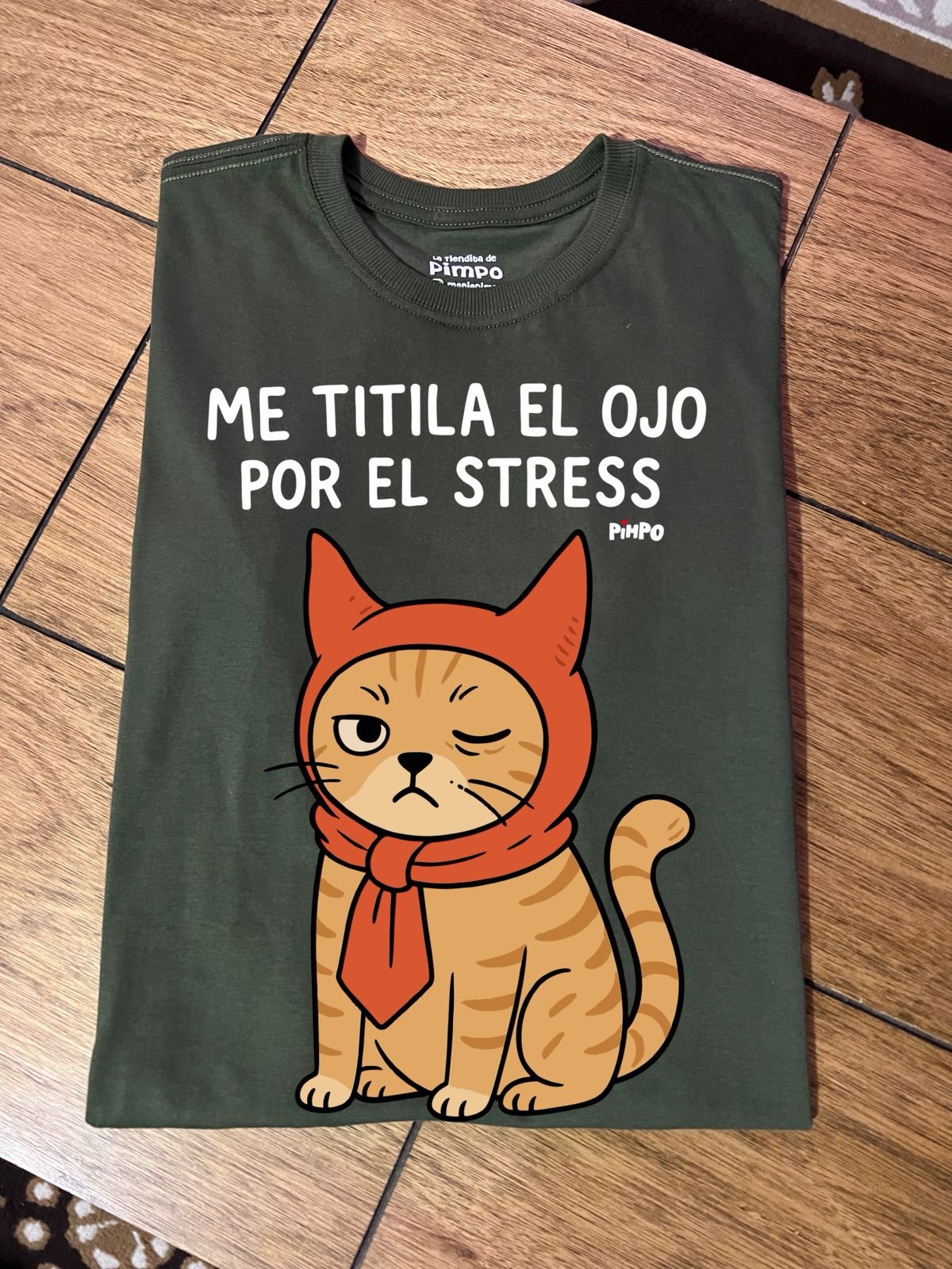 Me titila el ojo By: @mariepimpo - 4