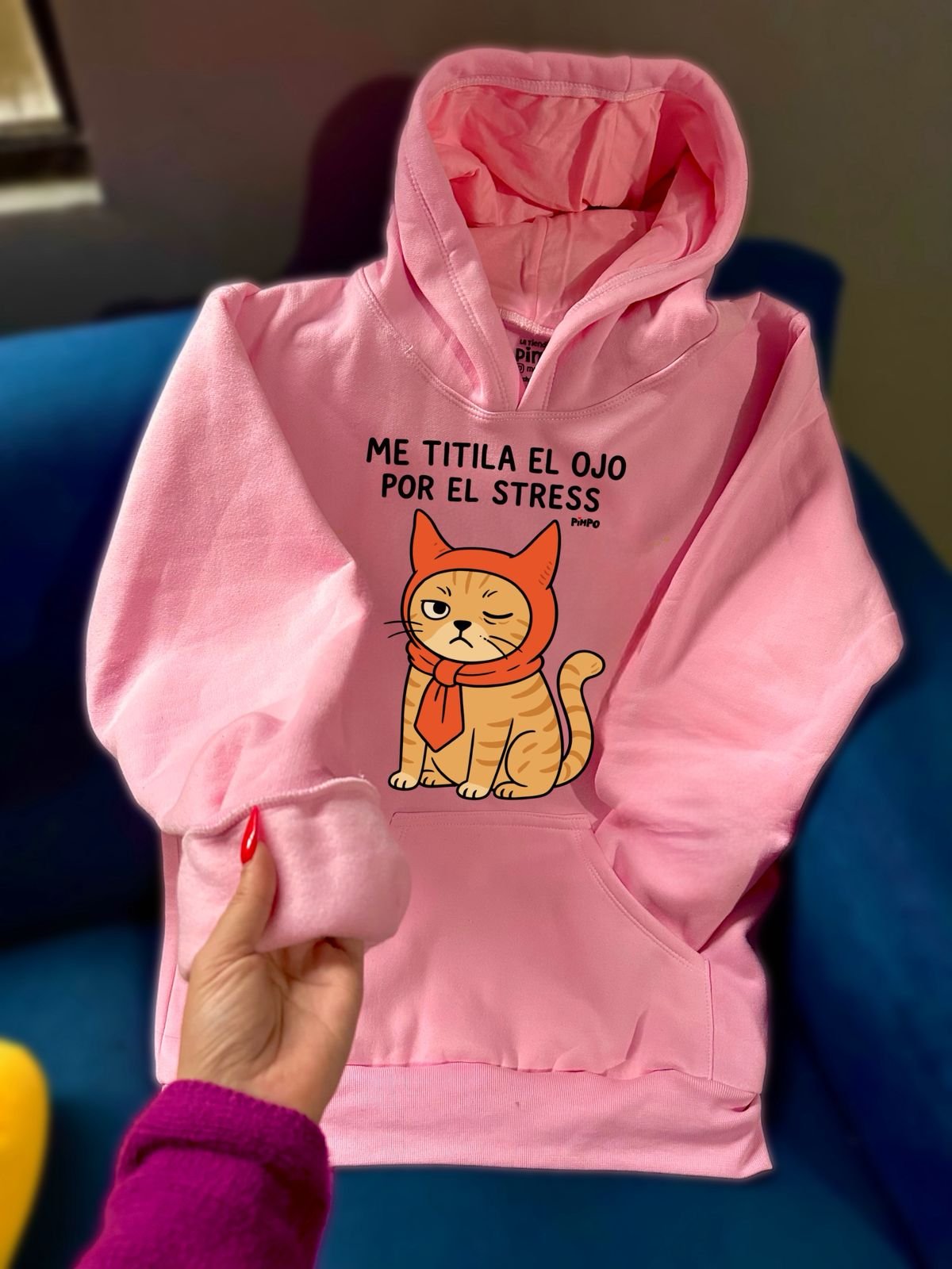 Me titila el ojo por el stress By: @mariepimpo