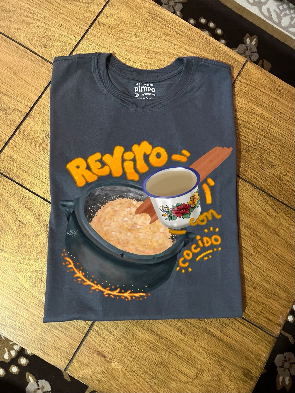 Reviro By: @tatinetchoguine