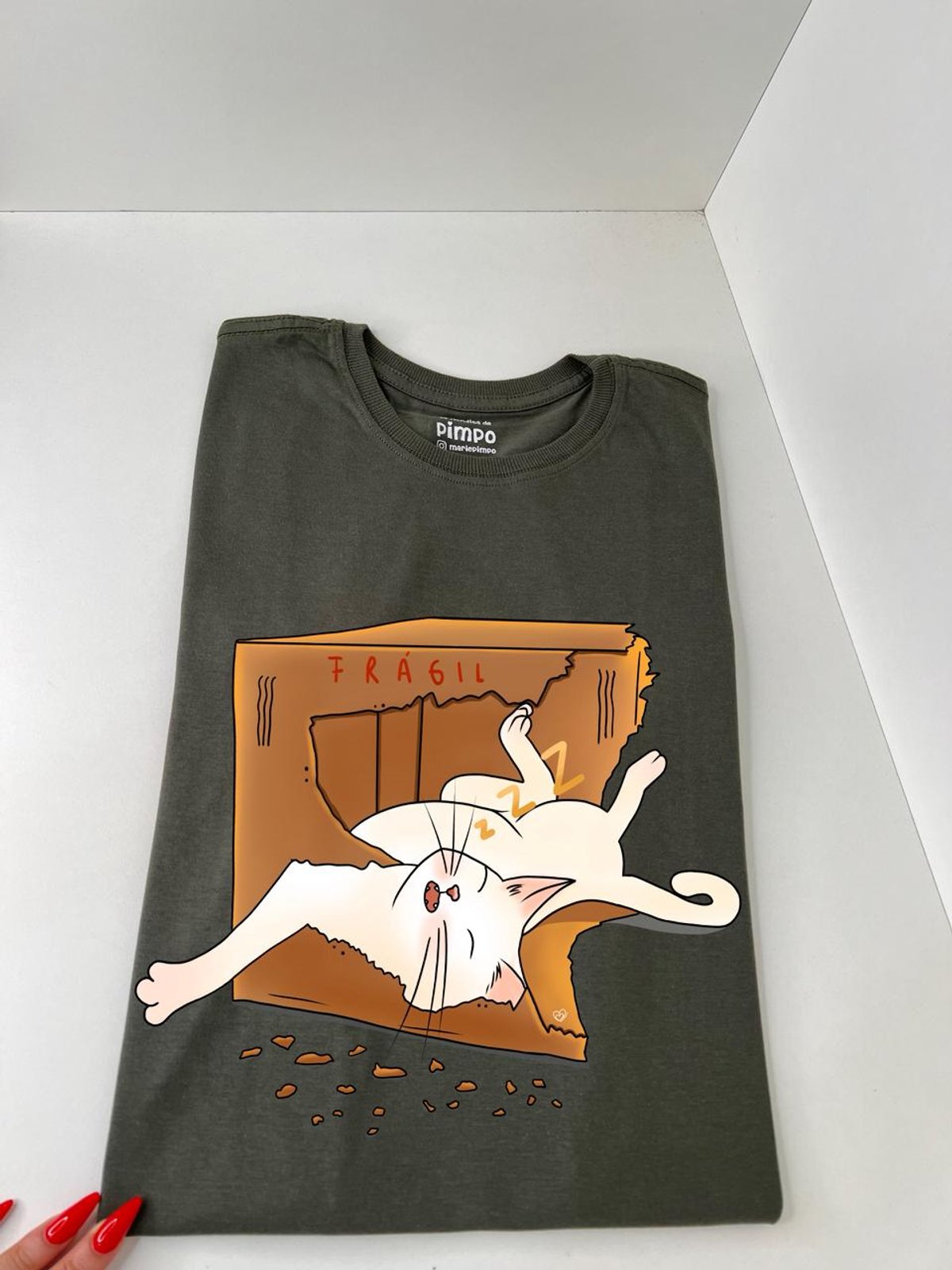 Gatito caja By: @bbilustra.py - 5