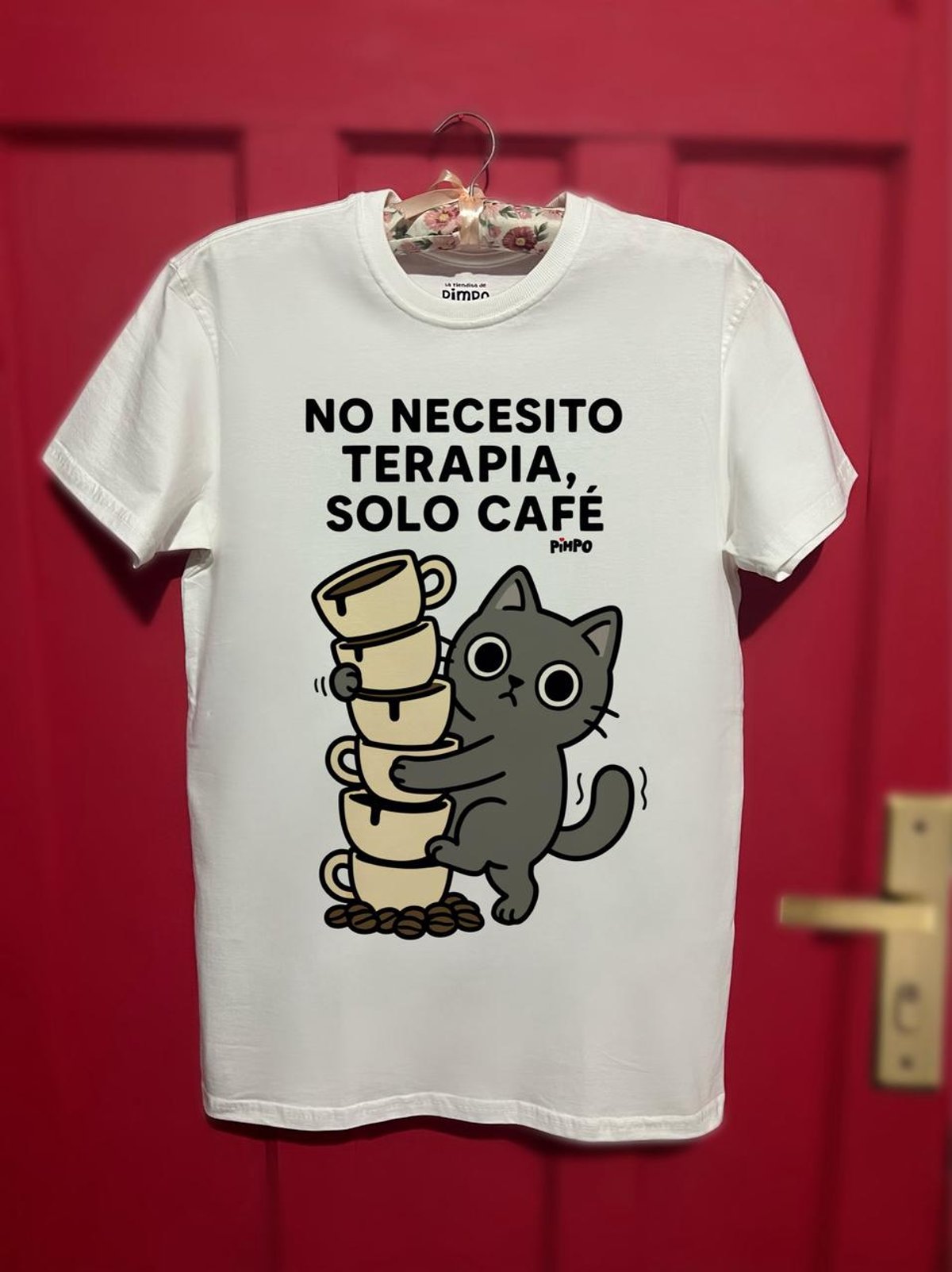 No necesito terapia, solo cafe By: @mariepimpo
