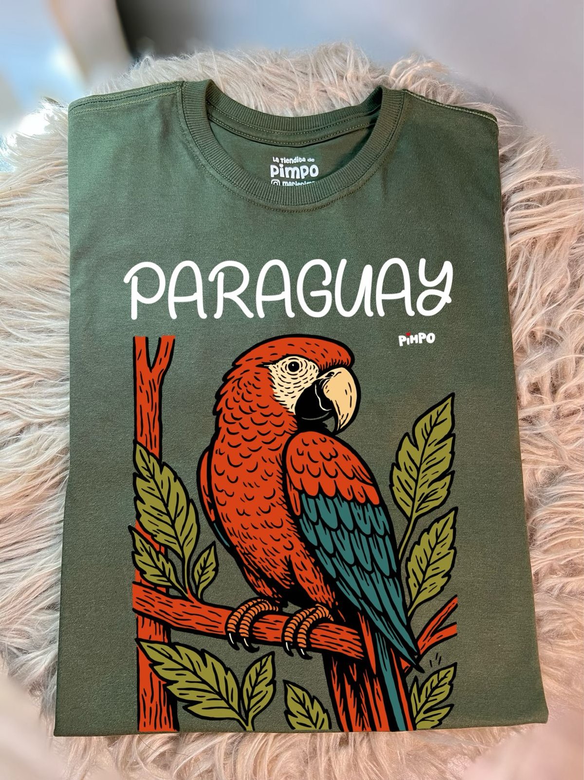 Loro Paraguay By: @mariepimpo