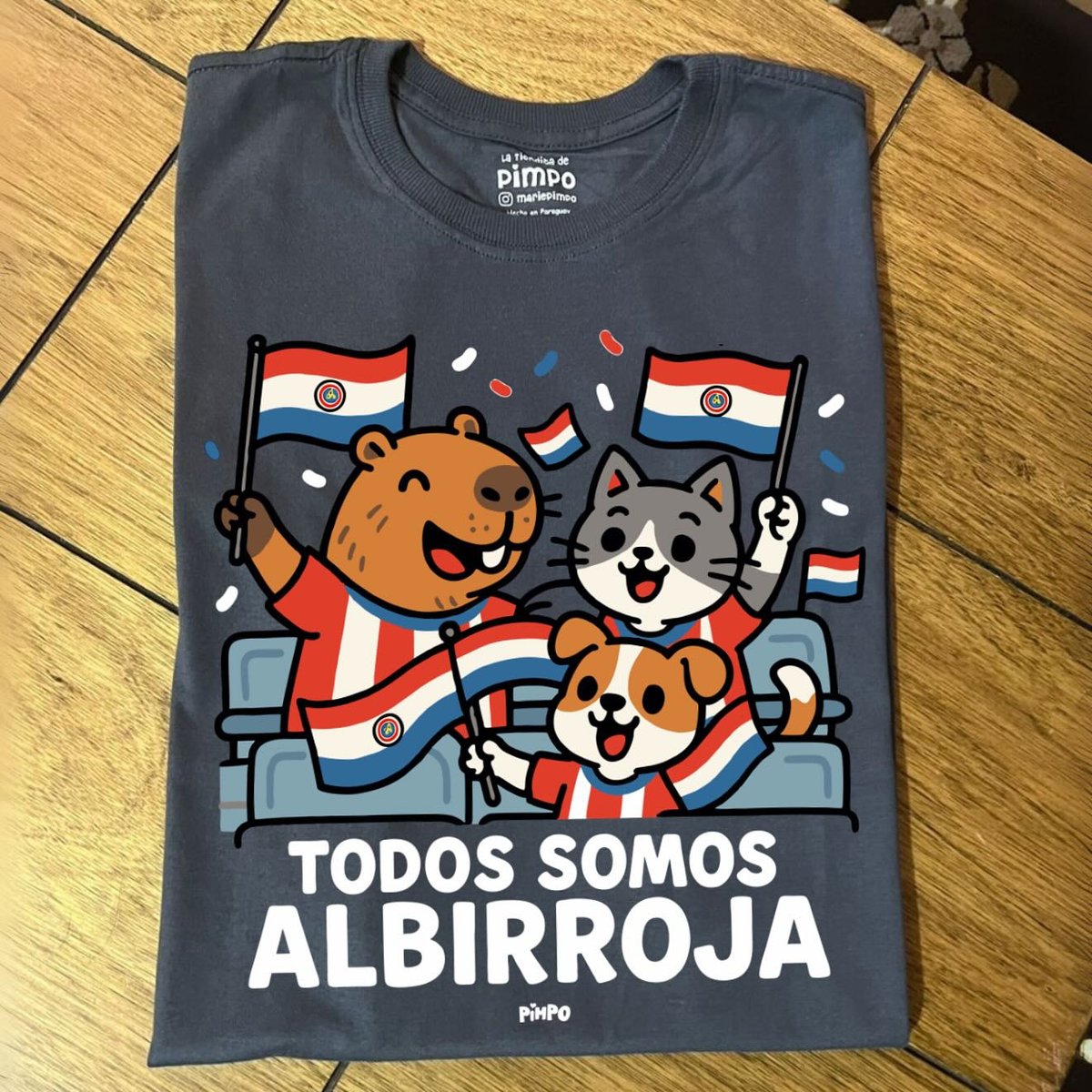 Todos somos albirroja By: @mariepimpo 