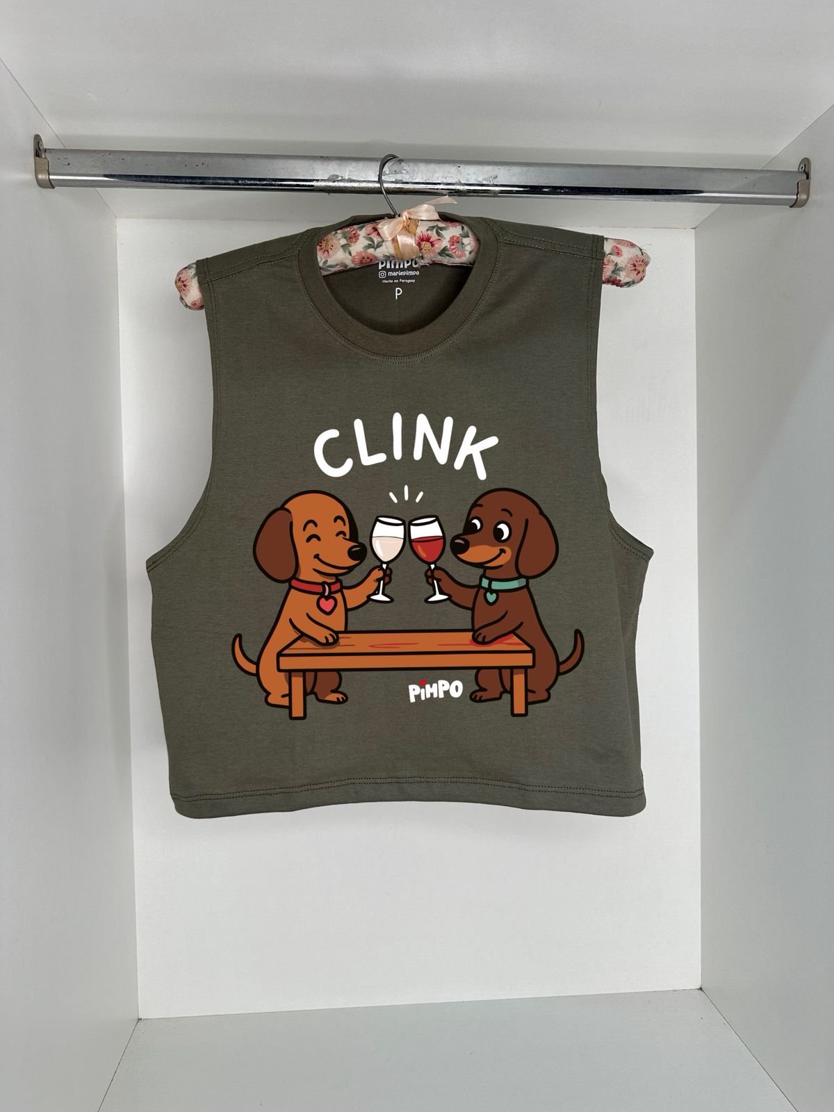 Clink Salchis vinito By: @mariepimpo