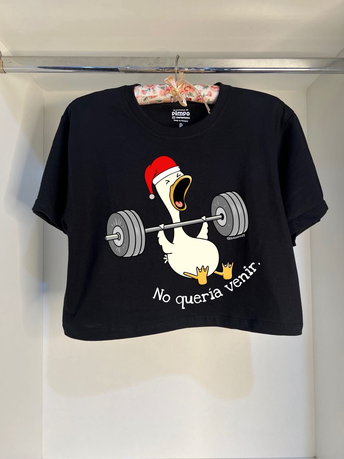 Pato no queria venir Navideño By: @bbilustra - 5