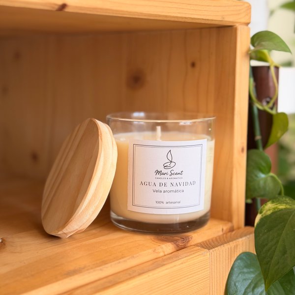 VELA AROMATICA EN FRASCO TRANSPARENTE CON TAPA DE MADERA