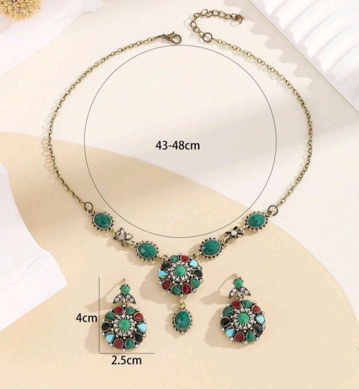 Collar y aros Hovy'ū - 4