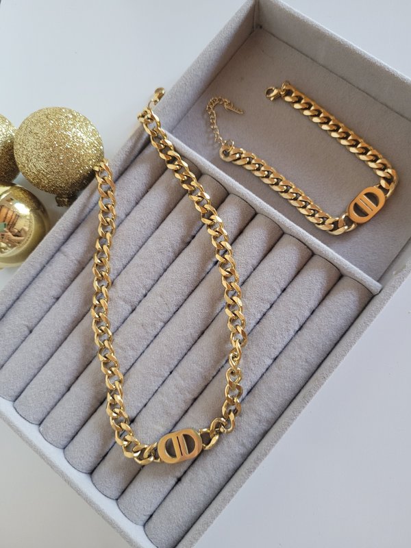 Conjunto dorado 06