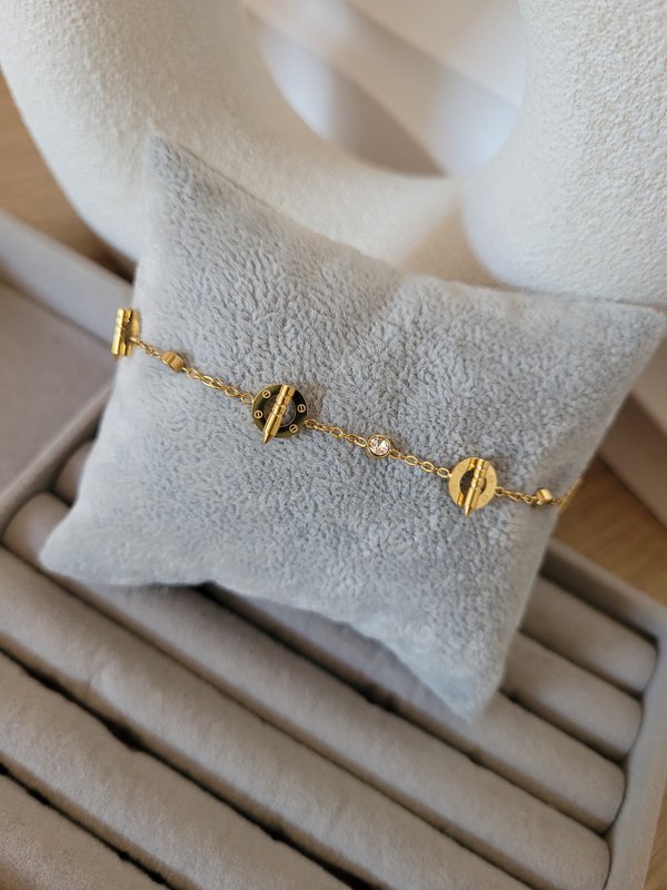 Pulsera dorada 003