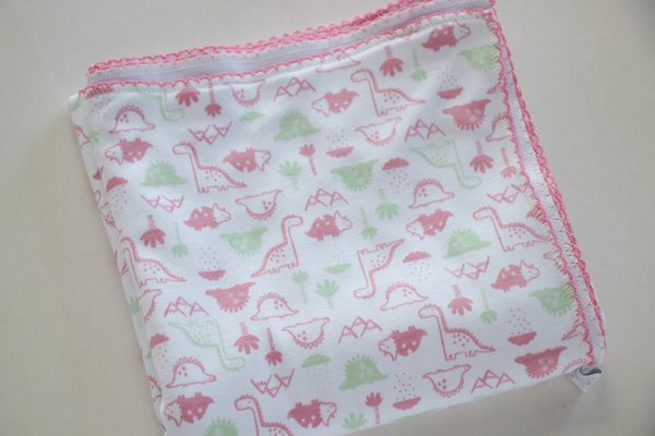 Manta Algodón C/Picueta Quilmes- Estamp. Rosa Dino Cod.1411