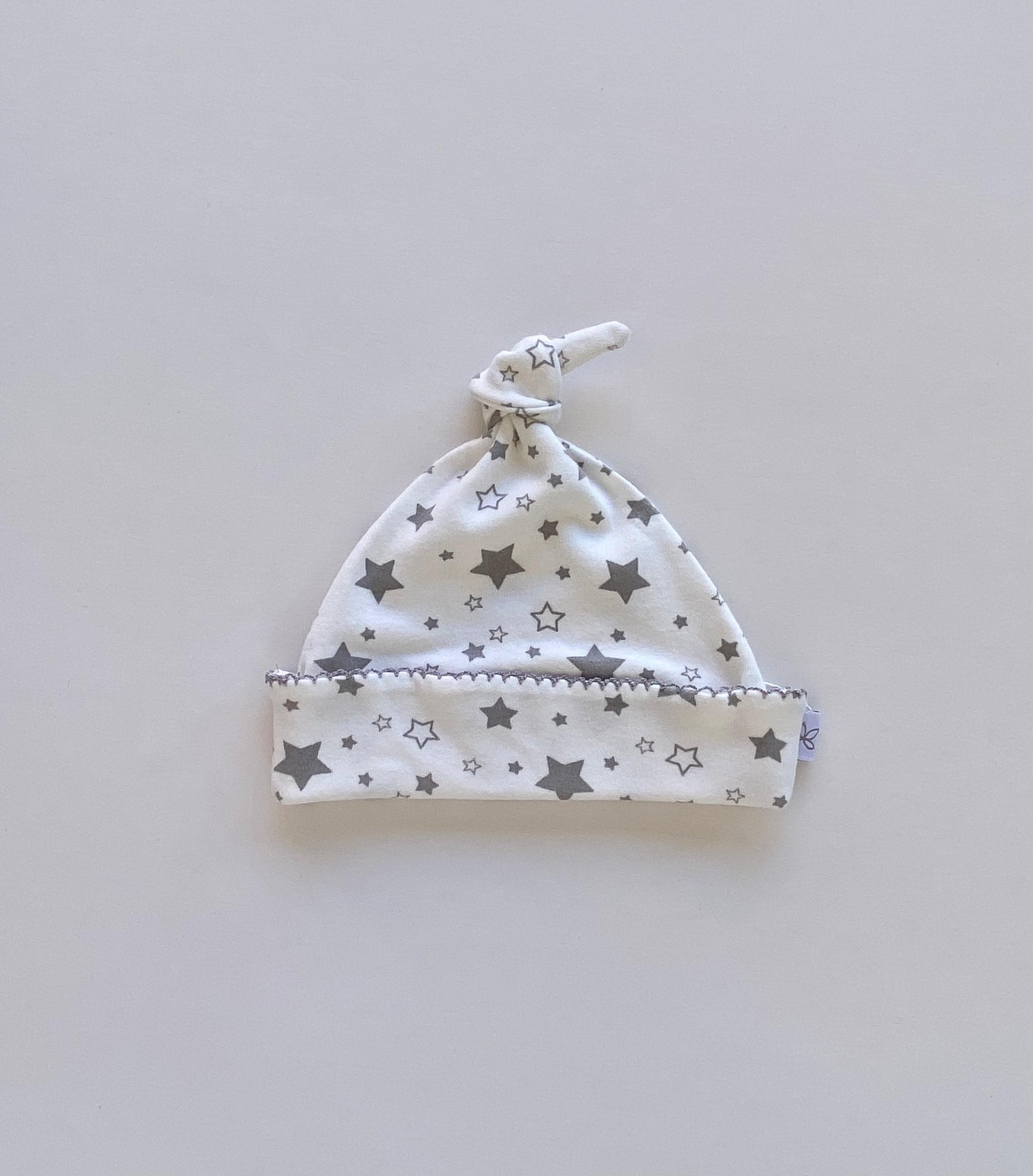 Gorra C/Picueta Seul- Gris C/Estrellitas Unisex Cod. 316