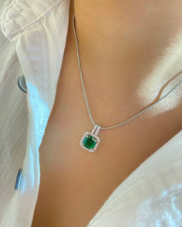 Collar Esmeralda