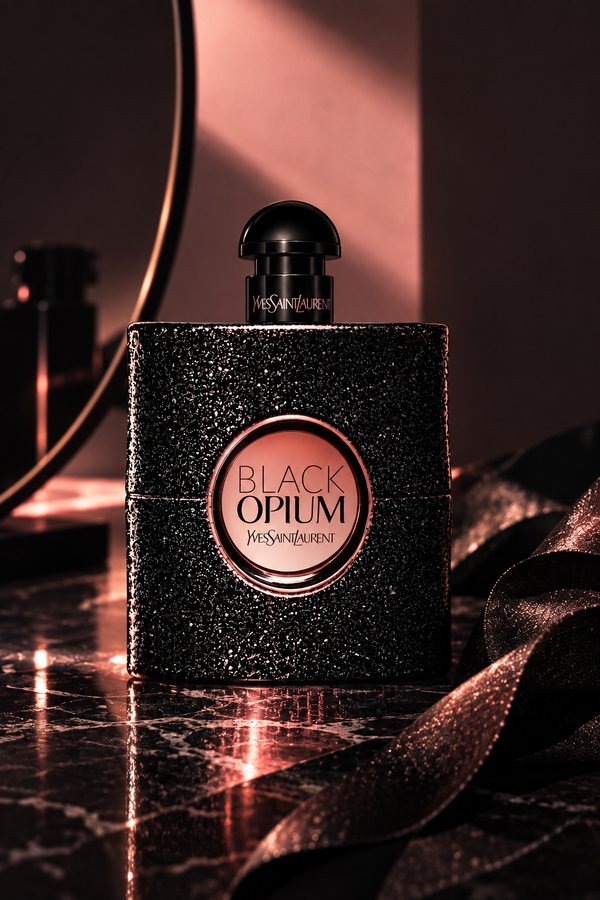 Yves Saint Laurent – Black Opium Eau de Parfum