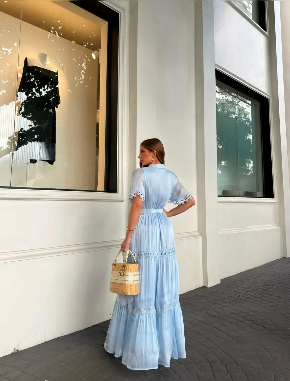 Vestido Elegante con Detalles en Gripur - 3