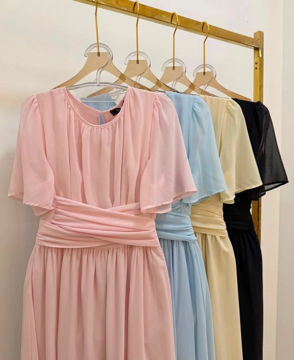 Vestido Con Mangas de Tul