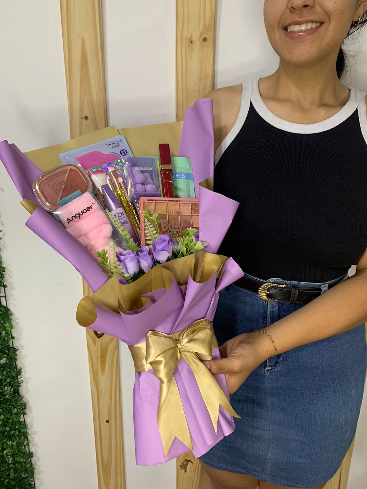 Ramo de maquillaje  (opción 2) - 2