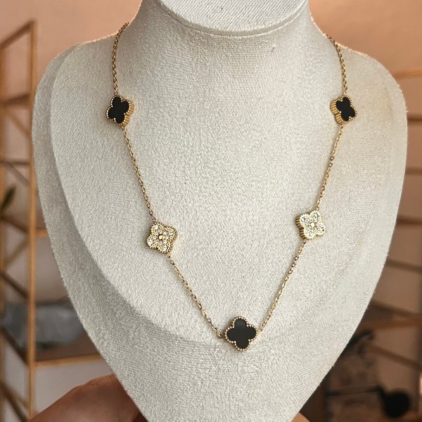 Collar clover 