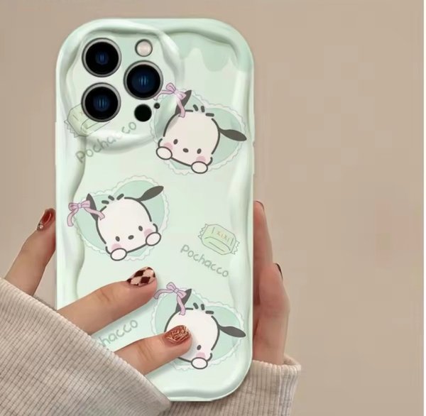 Funda con diseños sanrio para iphone 14 pro