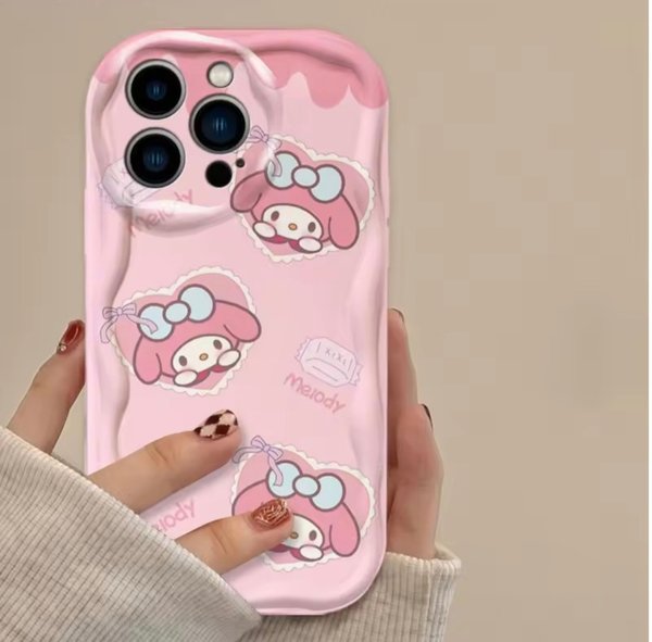 Funda con diseños sanrio para iphone 14 pro