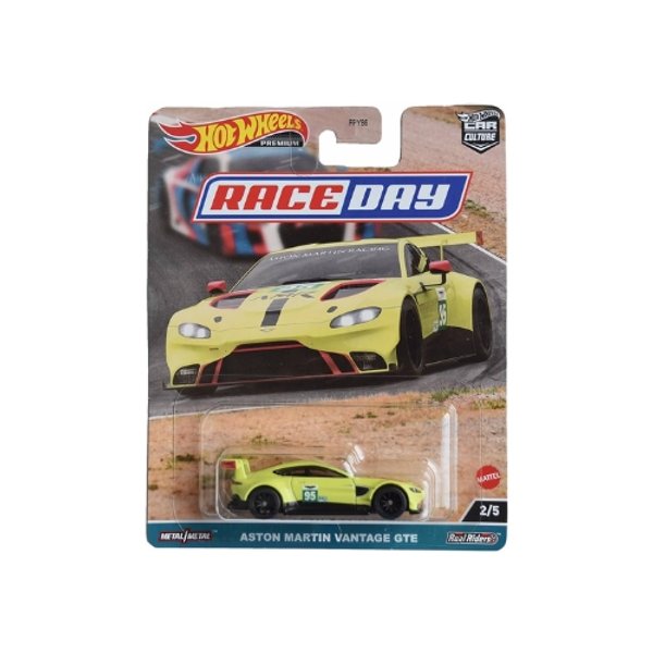 Aston Martin Vantage GTE - Race Day