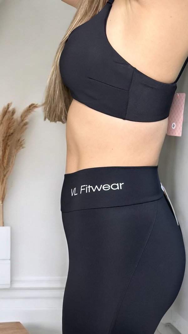 CONJUNTO VL, PRETO.